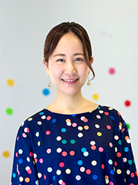 西村愛子